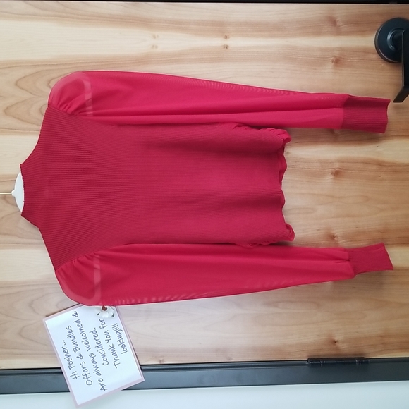 Almost Famous Women's Top - Picture 5 of 7